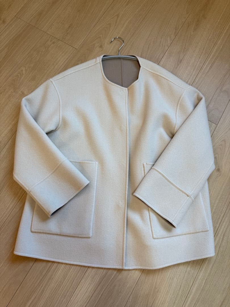 anuans♡バイカラーショートリバーコート エクリュ - メルカリ