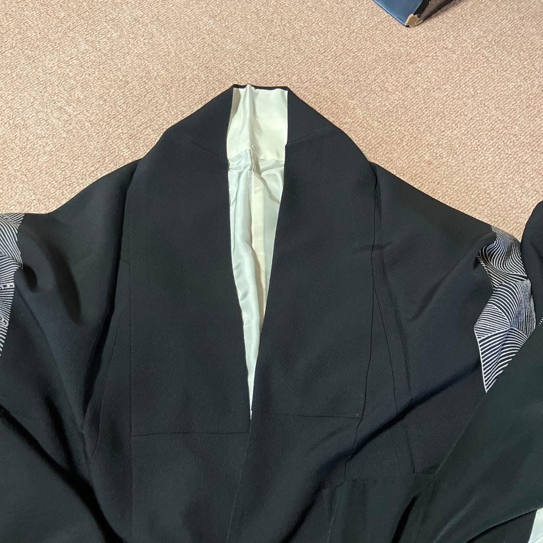 付下げ？ 袷 黒地 モダン柄 - メルカリ