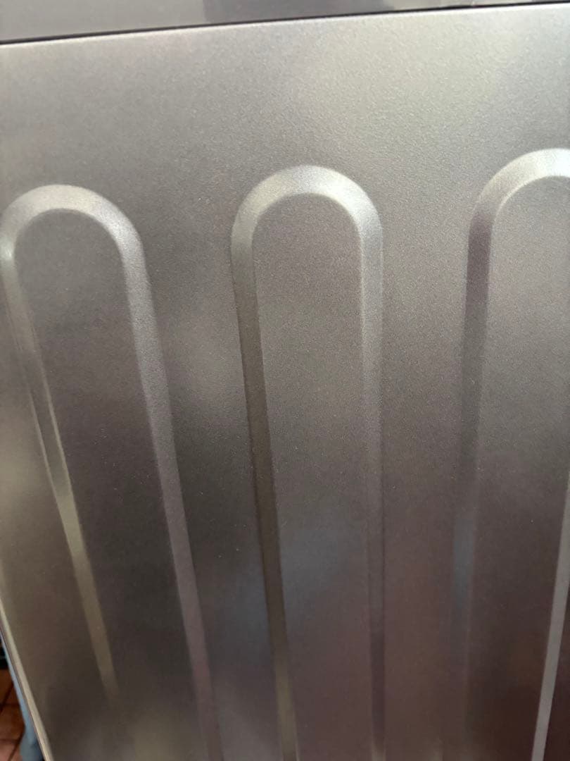 シルバー ストライプデザイン 冷蔵庫 2W】冷蔵庫（375L・左開き）R-V38XL S(グラファイトシルバー