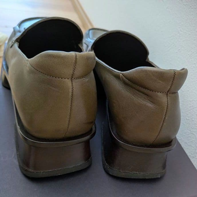 PRADA フリンジ厚底ローファー 36.5 カーキ 美品 プラダ 23.5cm