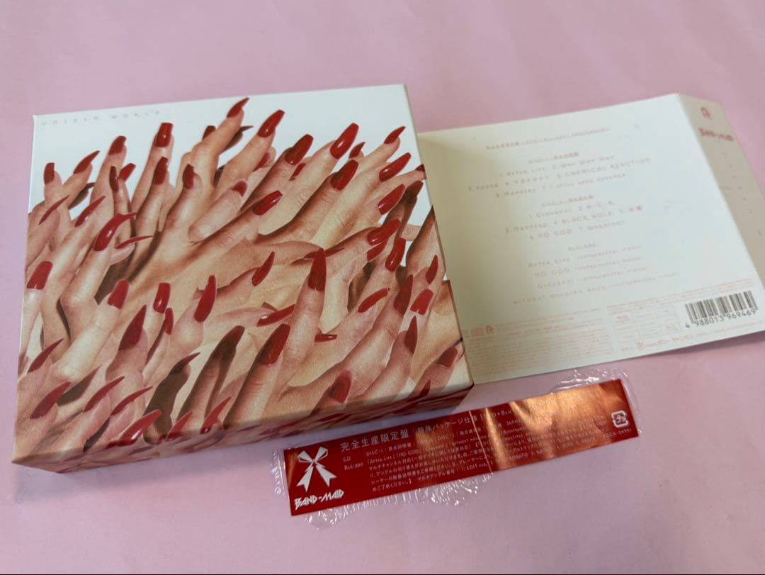 BAND-MAID Unseen World 完全生産限定盤 Unseen World ［2CD+Blu-ray Disc+PHOTOBOOK］＜完全生産限定盤＞/BAND