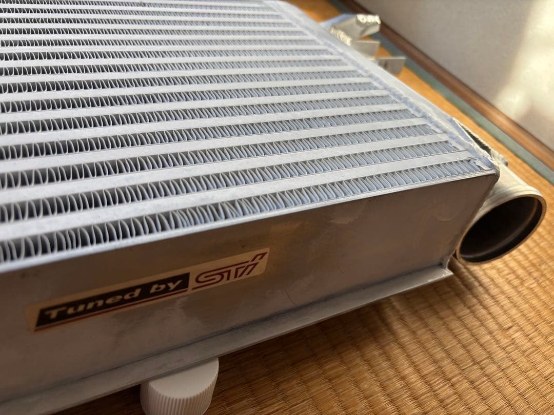 美品☆スバルレヴォーグVMGVM4大容量アルミインタークーラーボロン