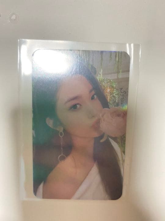 EVERGLOW トレカ 即購入禁止