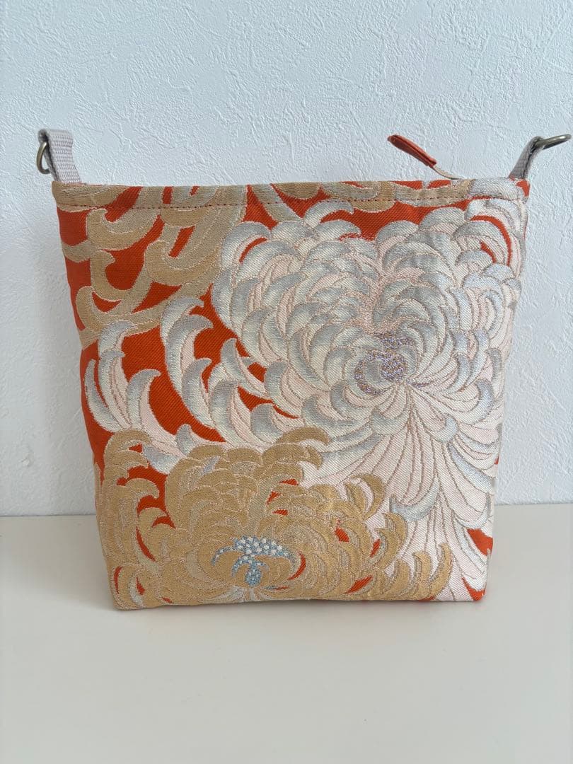 帯リメイク ショルダーバッグ｜ジッパー付きで安心｜赤×金の華やかな