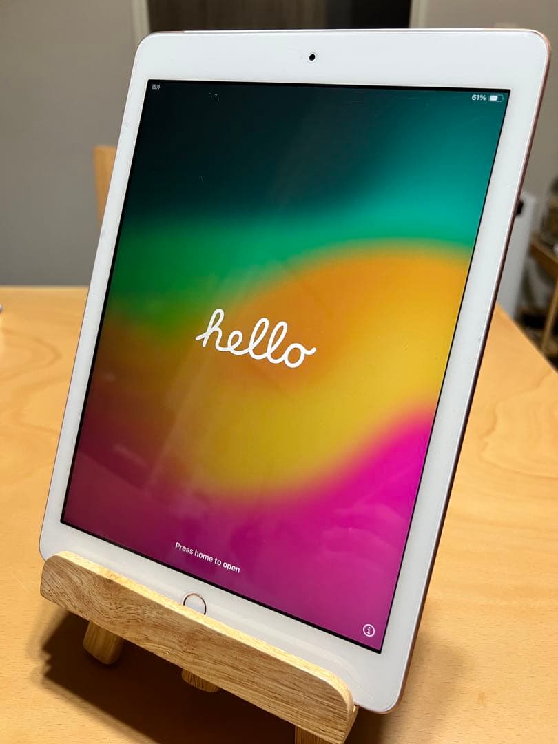 iPad ゴールド 本体　Wi-Fi 128GB iPad Wi-Fi 128GB - ゴールド（第7世代） [整備済製品] - Apple（日本）