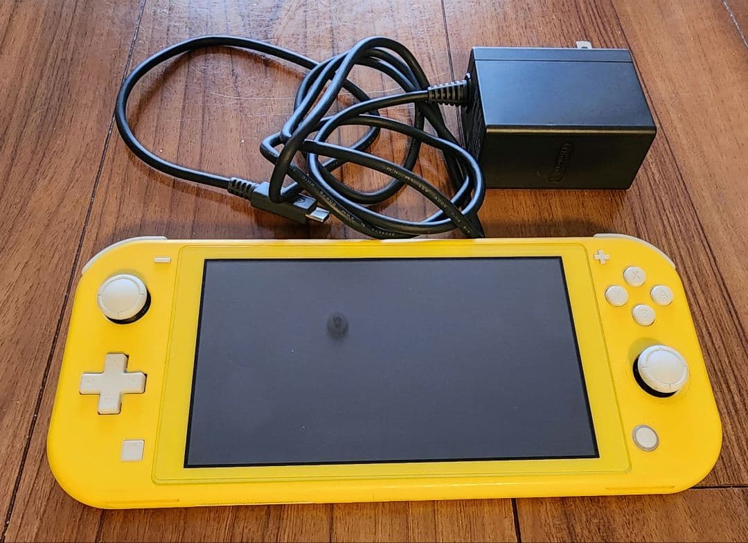 Nintendo Switch Lite イエロー AC付　動作○ Amazon.co.jp: 【整備済み品】 Nintendo Switch Lite 本体 イエロー