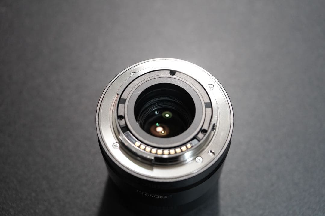 美品】 Sonnar T* 24mm F1.8 ZA ＋ LHP-1