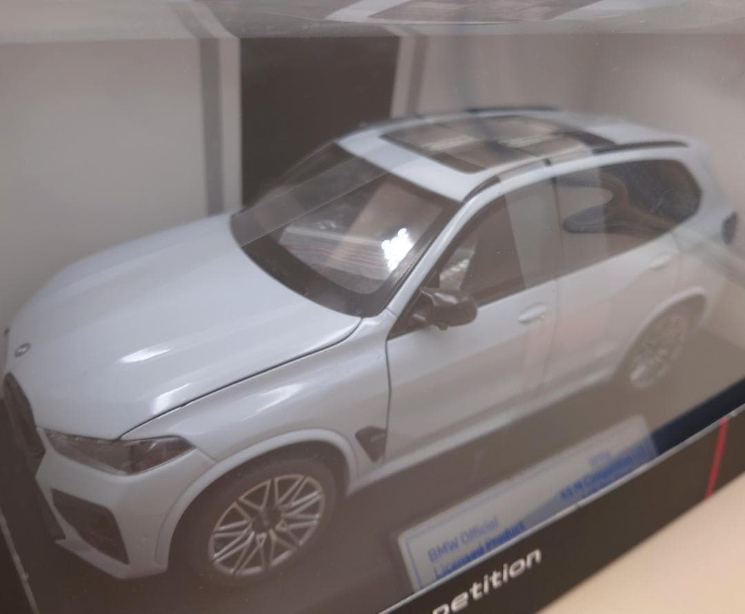 1/18 BMW X5 MコンペティションLCI グレー ダイキャスト製ミニカー