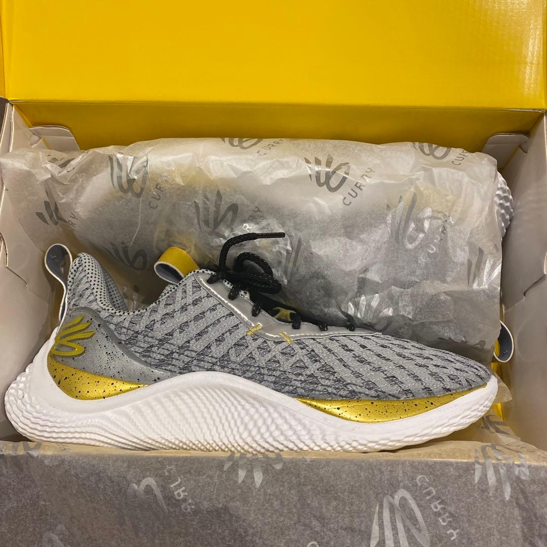 CURRY 10 YOUNG WOLF アンダーアーマー 28cm 美品 - メルカリ