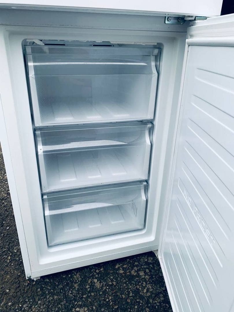 送料設置無料 Hisense 2ドア冷凍冷蔵庫 HR-D15EB - メルカリ