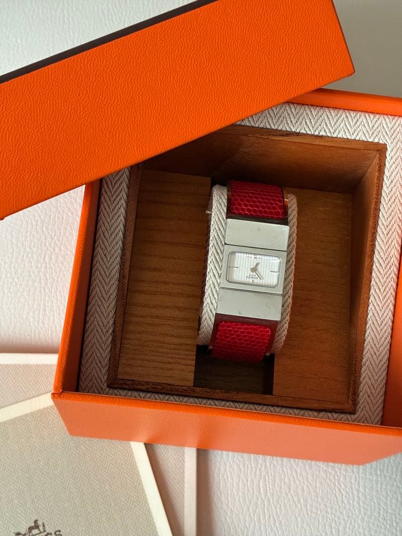 HERMESスクエアフェイス ロケ　時計 101710 H HERMES ヴィンテージ エルメス ロケ LO1.201 クォーツ 中古 レディース