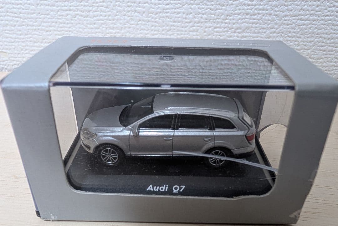 アウディ純正模型】スパーク アウディ R10 TDI ルマン2006優勝 他