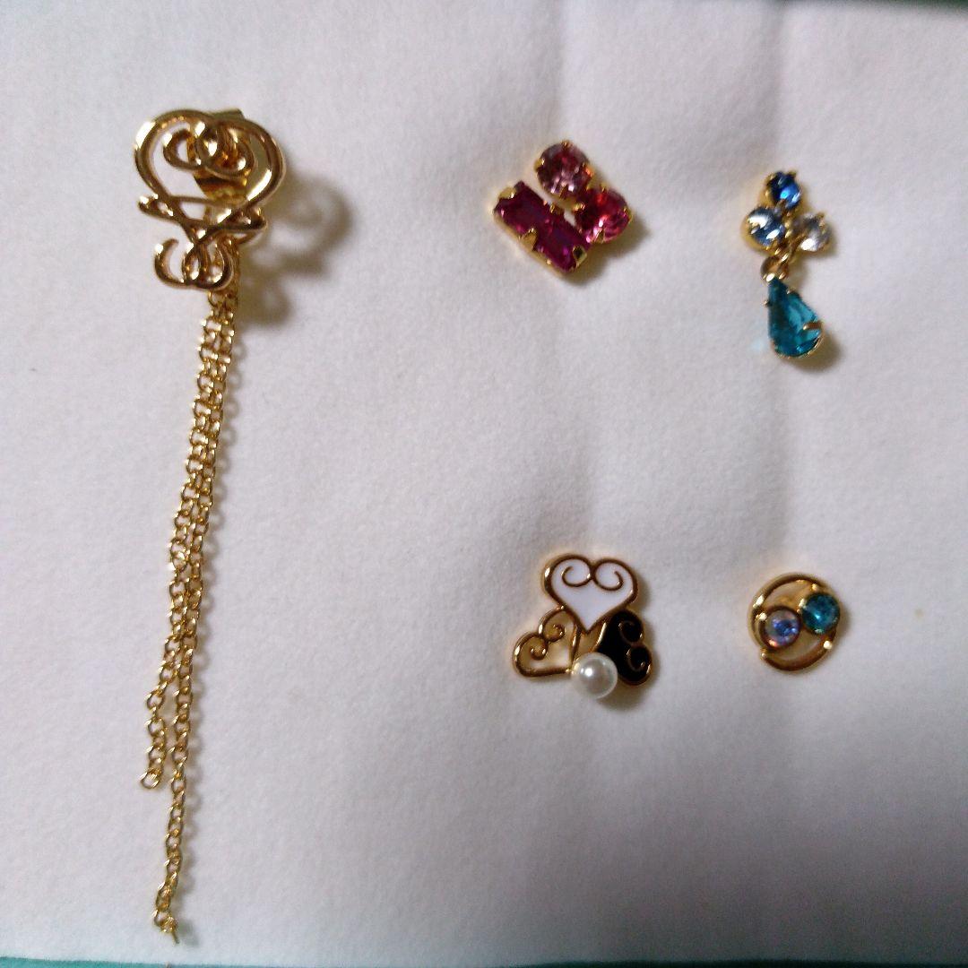 藤井フミヤさんFF ピアスセット - メルカリ