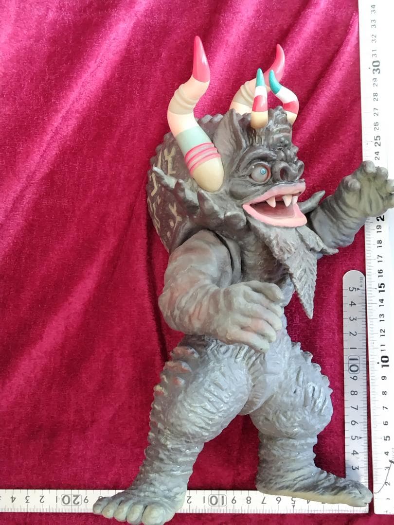 ミクラス CCP 1/6特撮シリーズ カプセル怪獣 ウルトラセブン生誕40周年