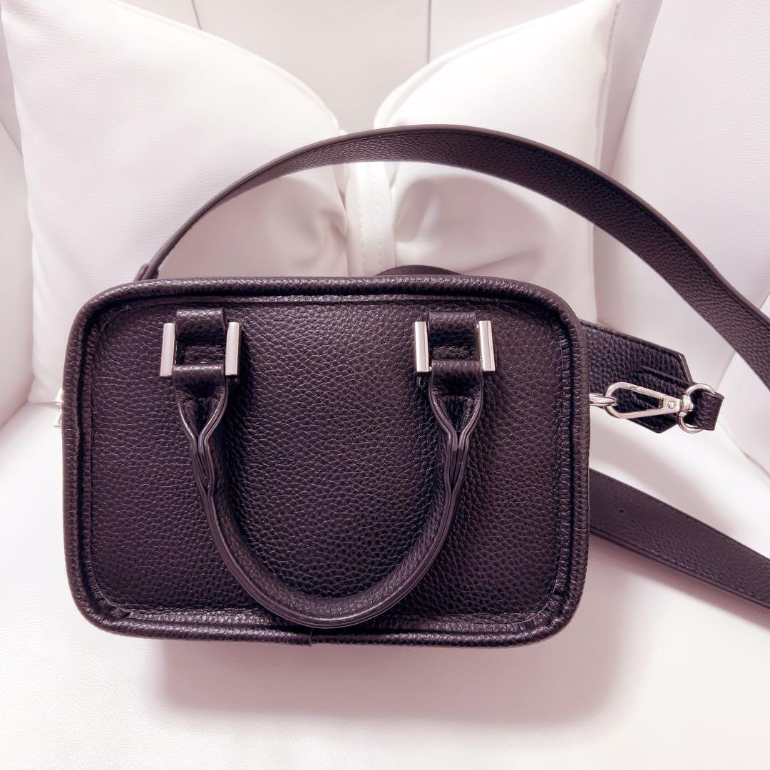 最終お値下げpiumハートポーチ付きミニボストンバッグ