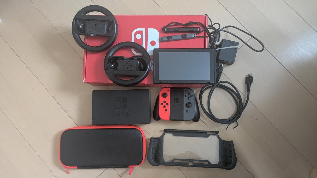 Nintendo Switch 本体+付属品色々 - メルカリ