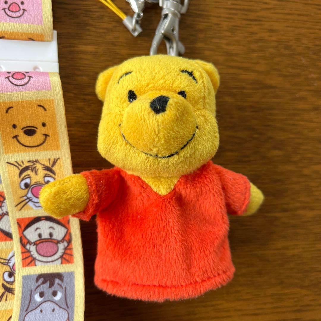 くまのプーさんネックストラップ - メルカリ