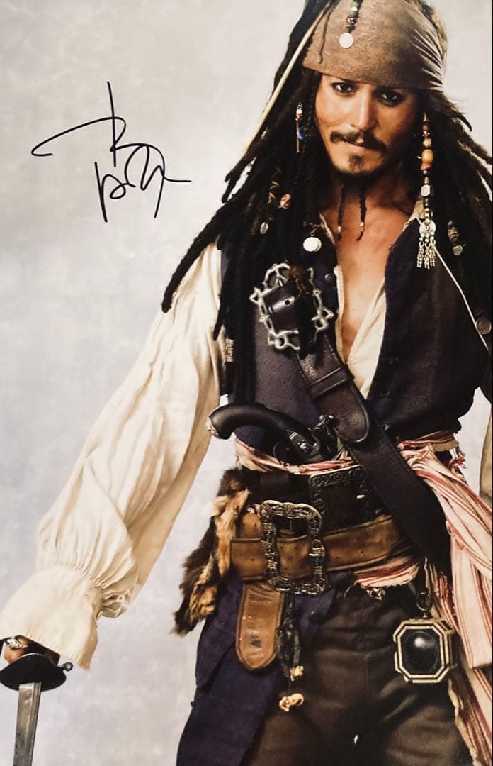 パイレーツ・オブ・カリビアン ジョニー・デップ 直筆サイン入り写真 保証書付A パイレーツ・オブ・カリビアン ジョニー・デップ 直筆サイン入り写真の
