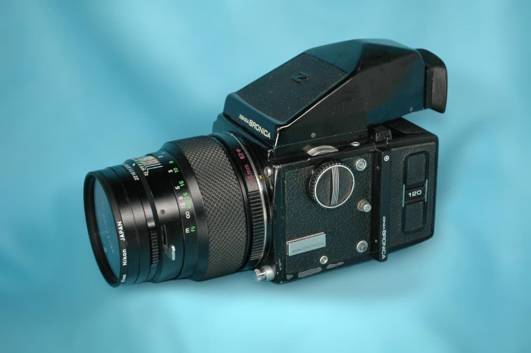 K*0様 ZENZA BRONICA ETR 《レンズセット/動作品》