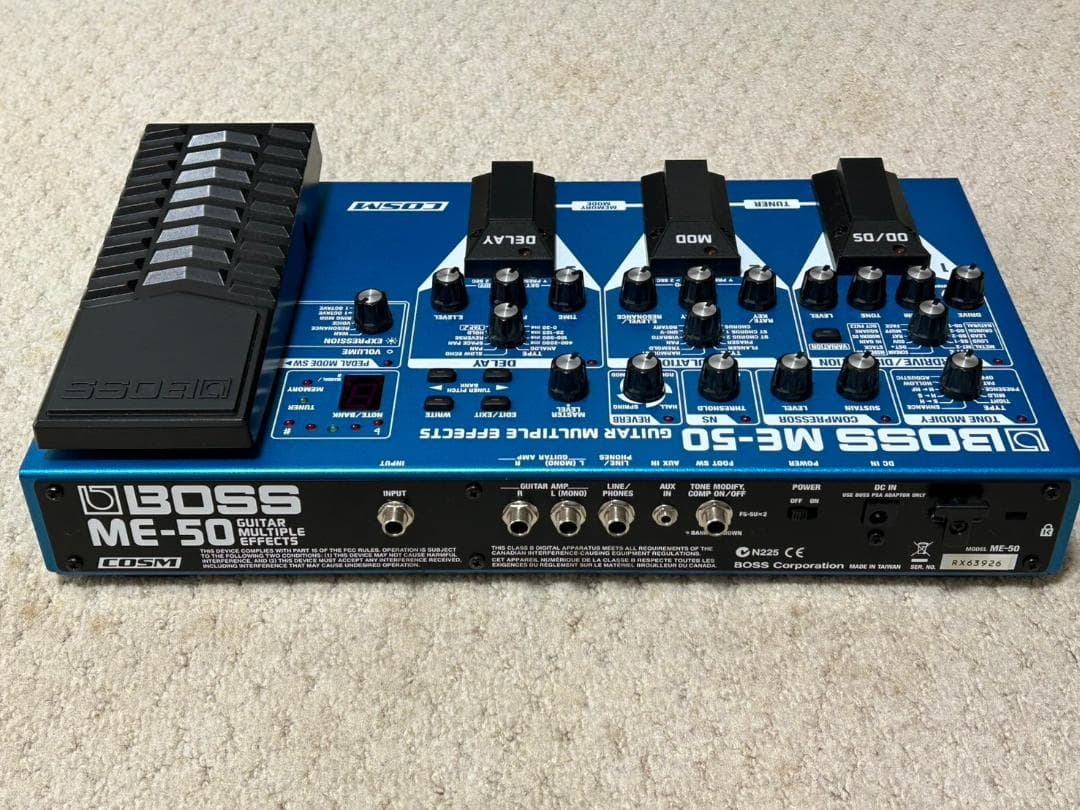 BOSS ME-50 ギターマルチエフェクター/ ソフトケース・ACアダプター付