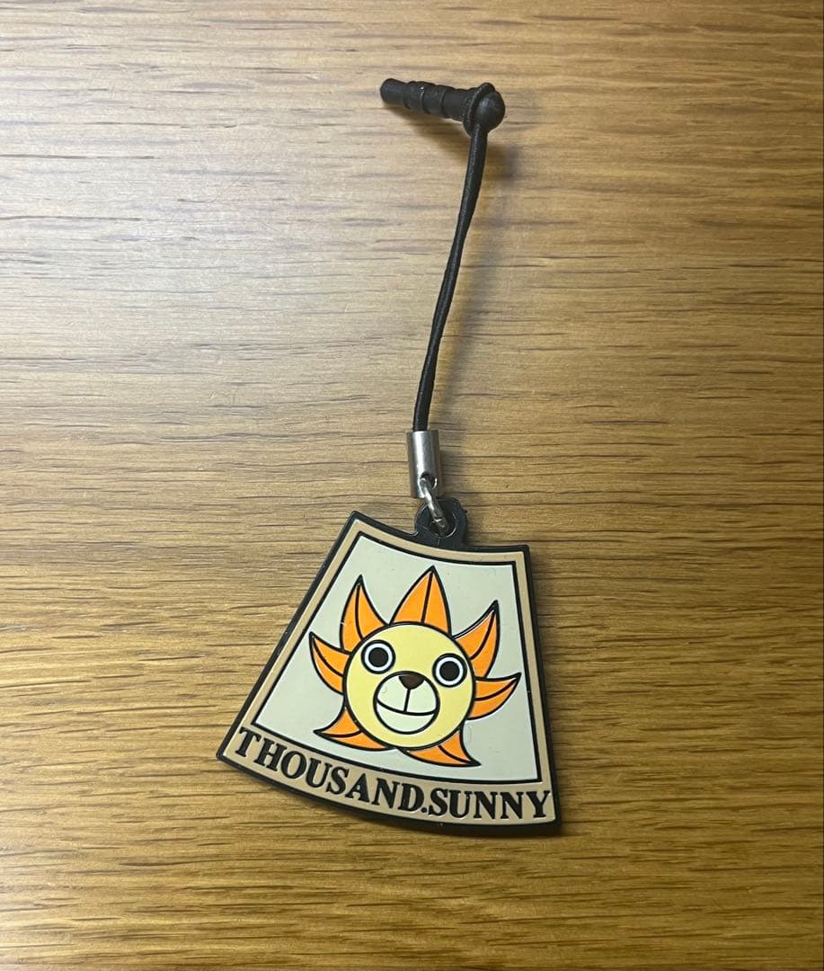 ONE PIECE filmGOLD イヤホンジャックセット - メルカリ