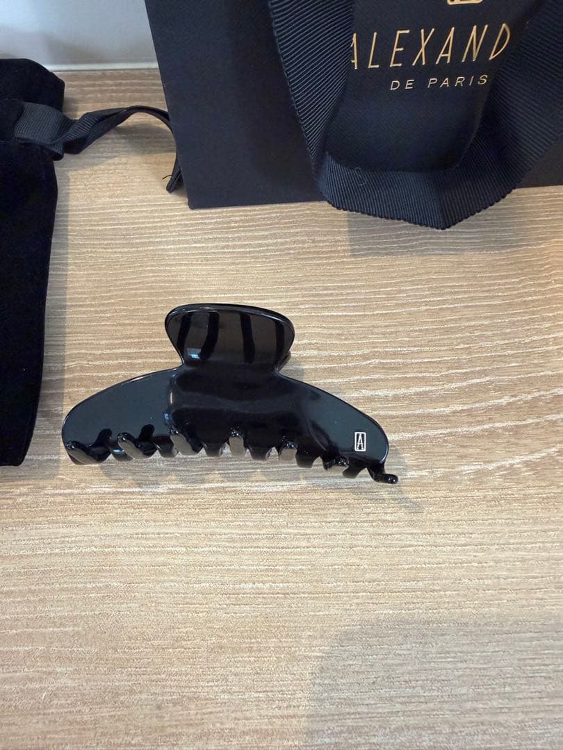 ゆ*り様 ALEXANDRE DE PARIS ブラックヘアクリップ　Mサイズ ALEXANDRE DE PARIS（アレクサンドル ドゥ パリ） ヘアクリップ