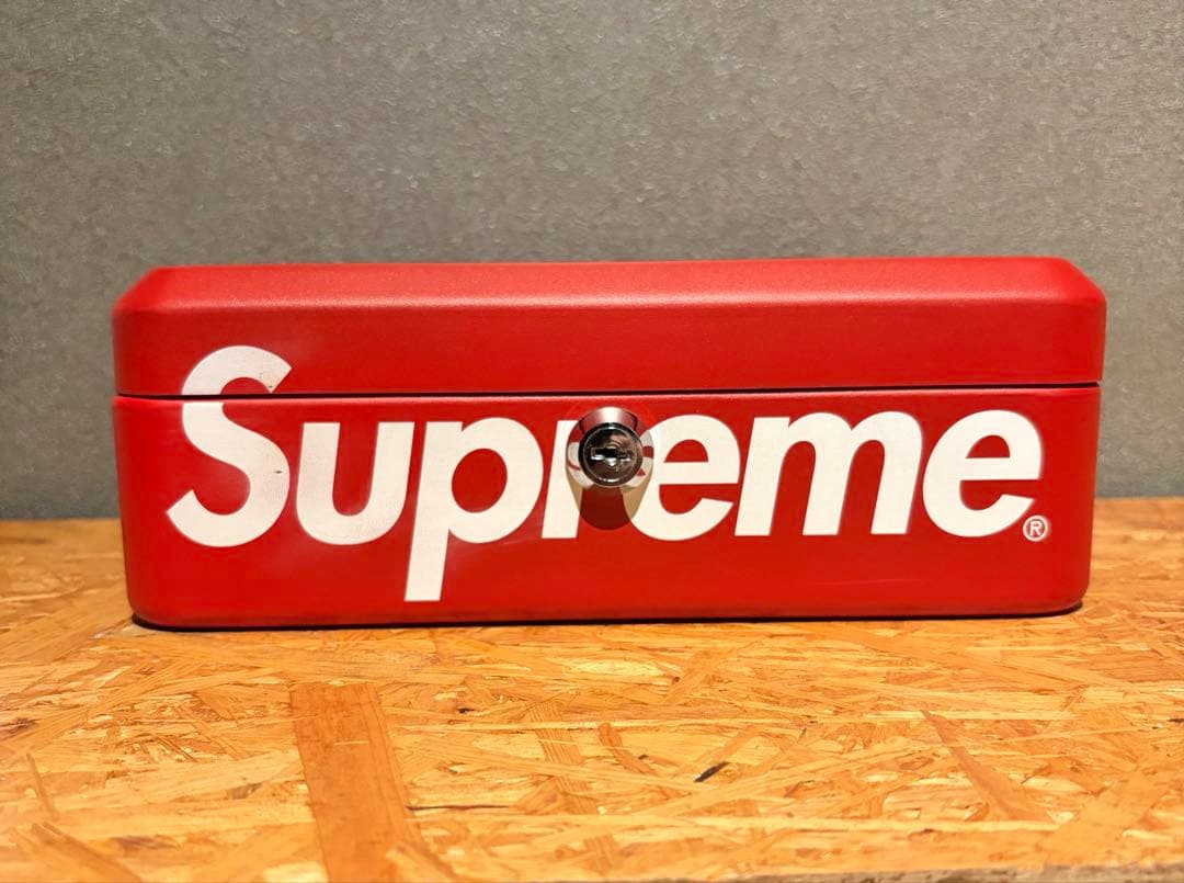 Supreme 17AW Lock Box 鍵付きボックス 楽天市場】【2017AW Supreme/シュプリーム/Lock Box ロックボックス