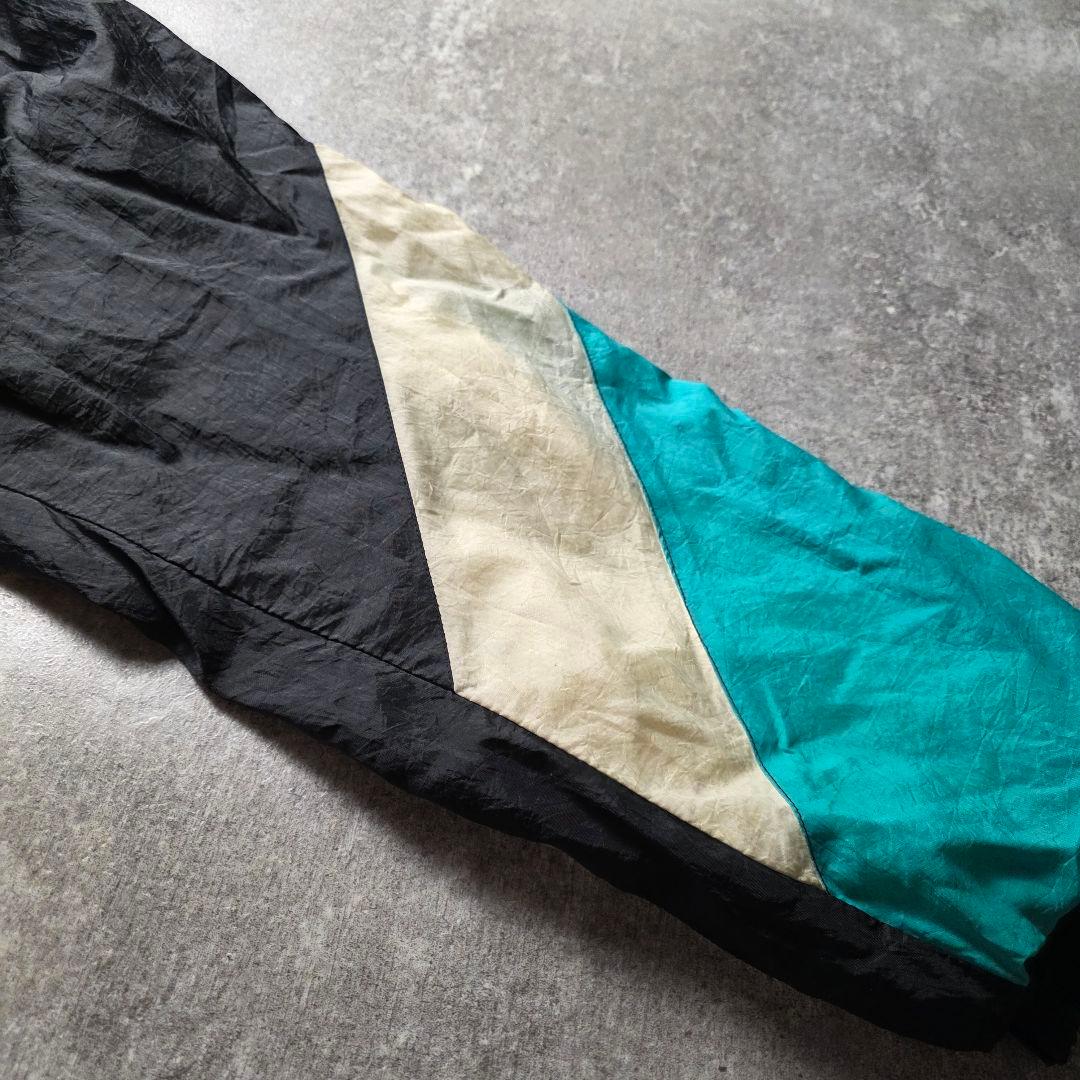 入手困難90sNBAバンクーバーグリズリーズナイロンジャケット刺繍ロゴ短