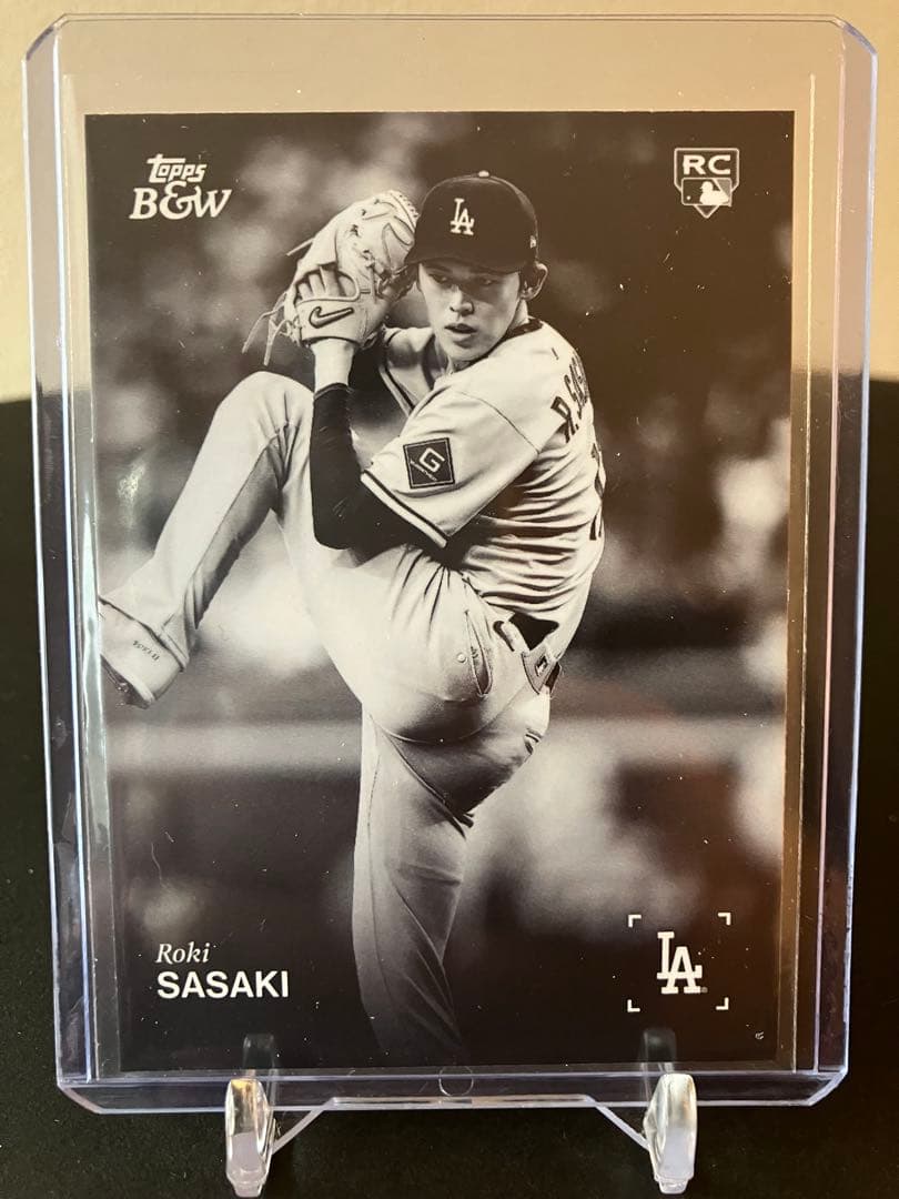 ドジャース RC】佐々木朗希 2025 Topps B&W #112 - メルカリ