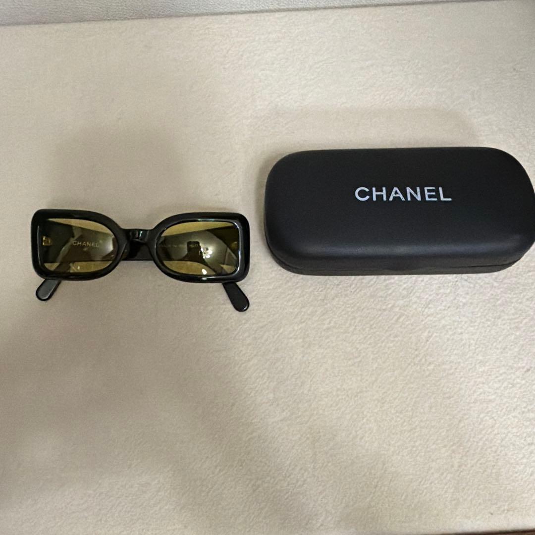 美品 CHANEL サングラス ココマーク ブラック イエローレンズ ケース付