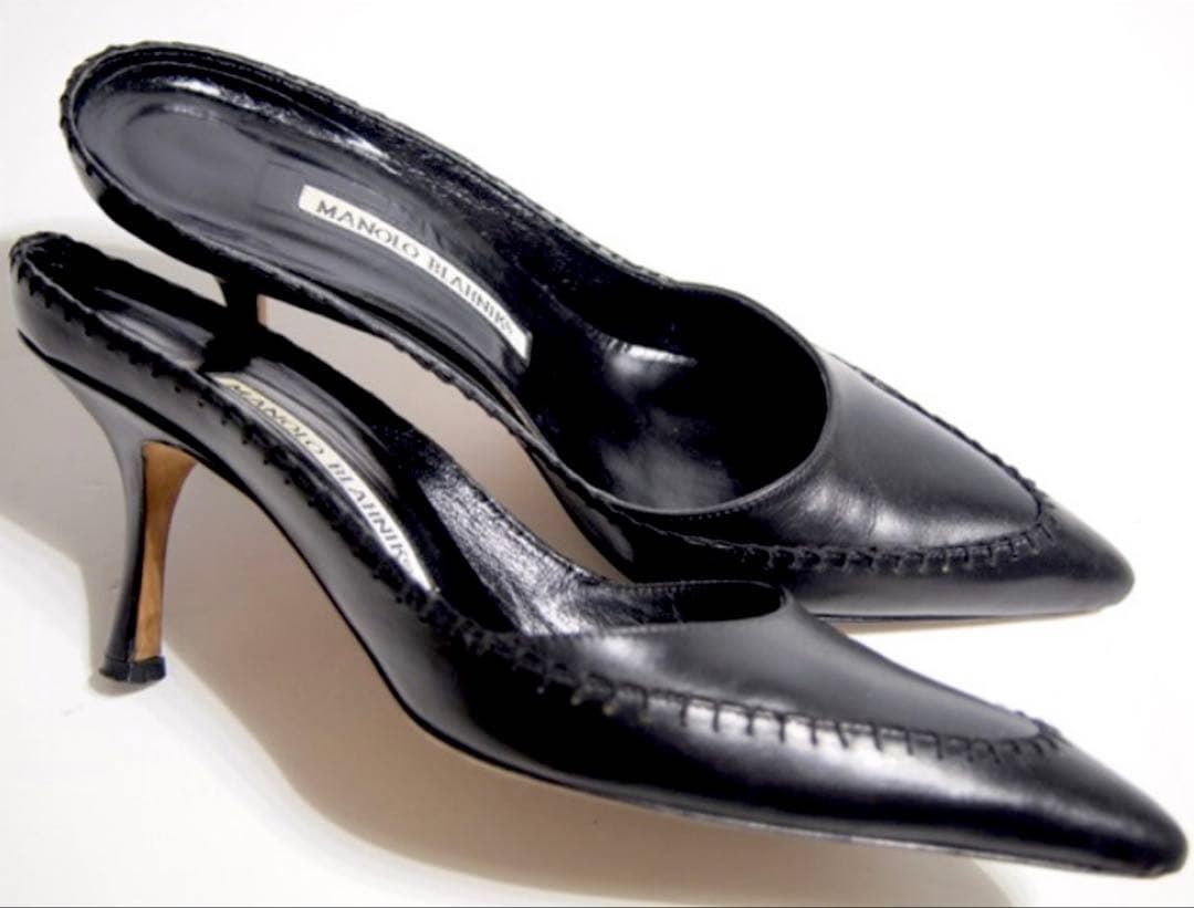 美品【MANOLO BLAHNIK】ポインテッドトゥレザーミュール 黒 36 Manolo Blahnik | Jadarona 70 black leather mules | Savannahs