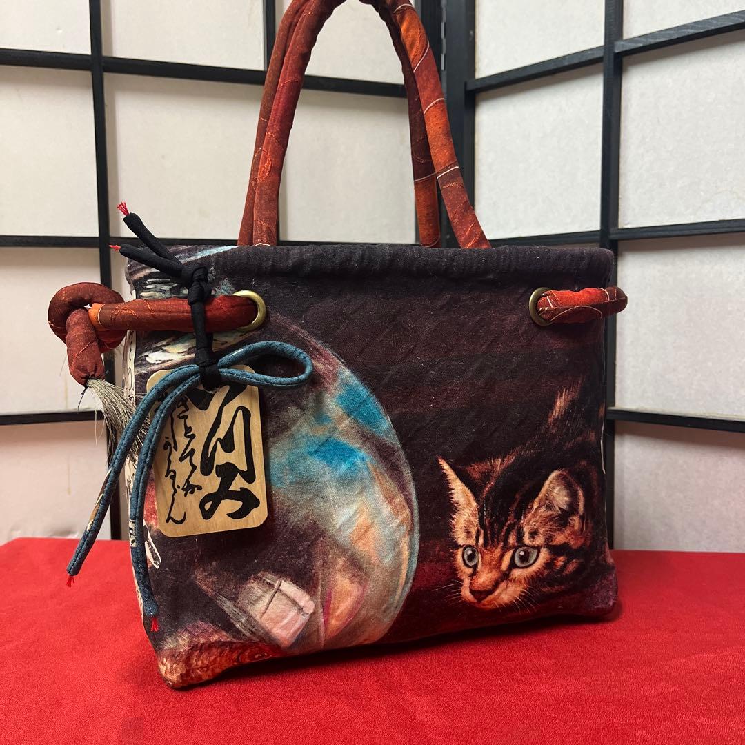 金魚鉢の側の猫 一閑張り バッグ かごバッグ ハンドバッグ 猫 茶トラ キジトラ bcb233a5c0b6efa14e3a6e4029916c