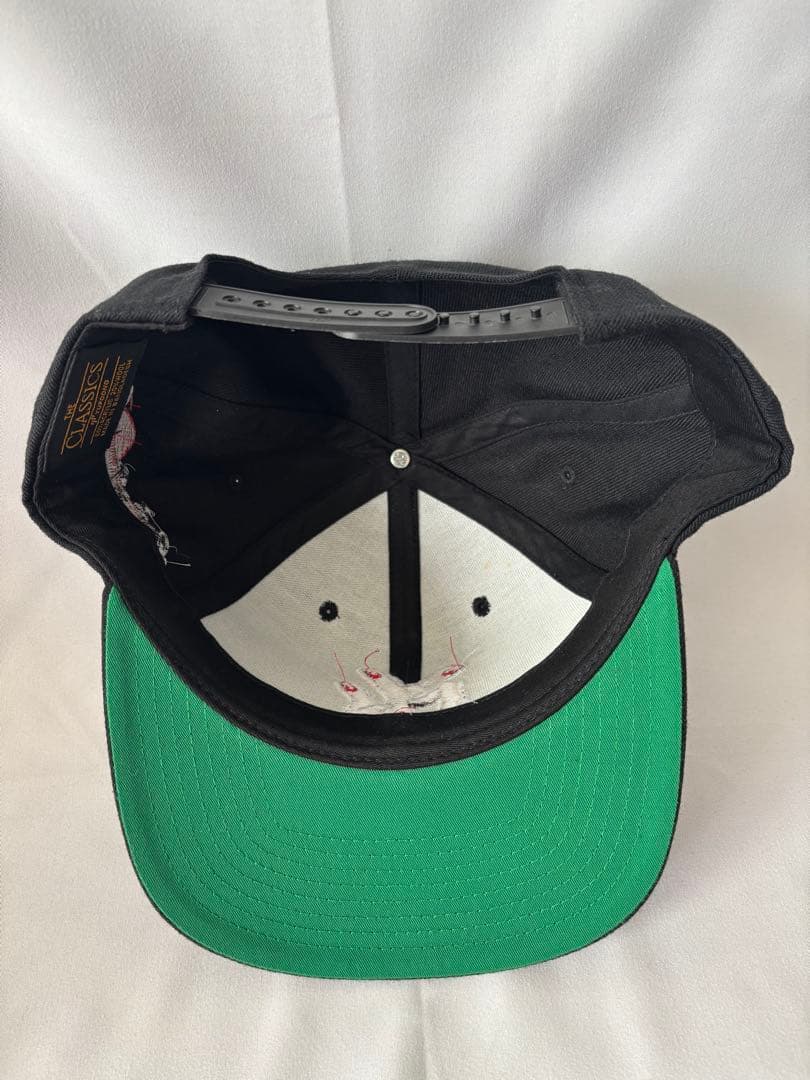 野生爆弾くっきー！肉糞野球連盟 ぶてぃっく紫歯茎 キャップ 指NY