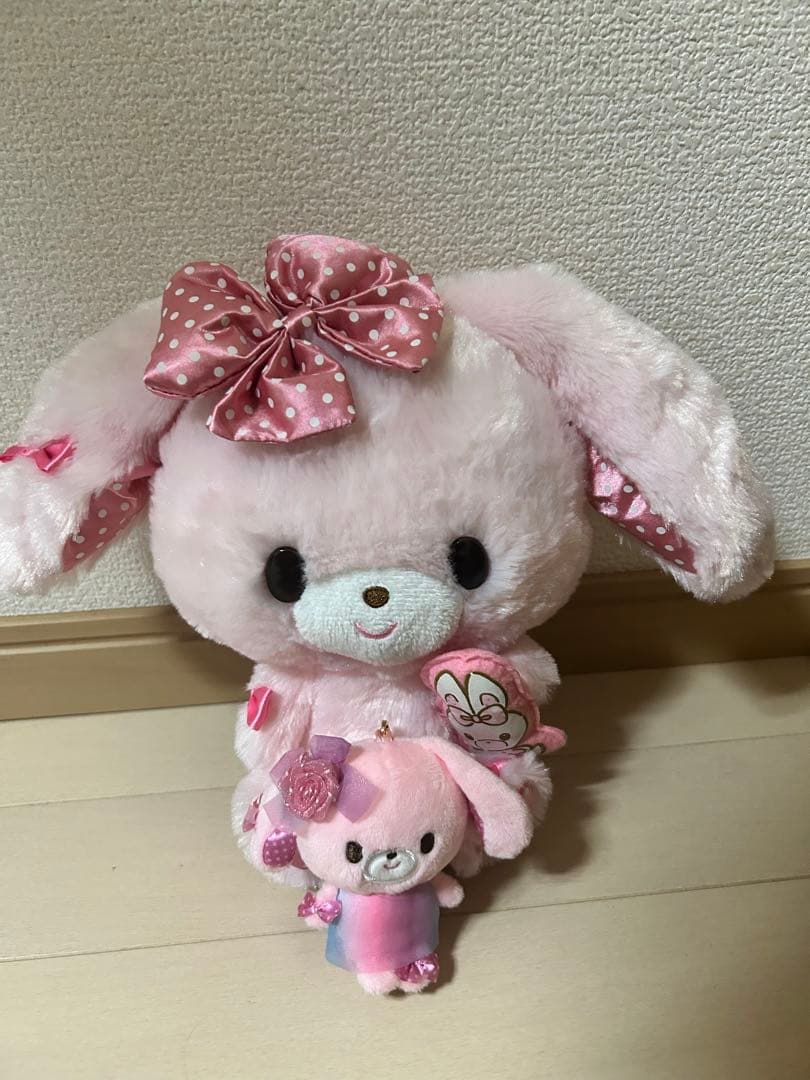 入手困難)ピューロランド限定 ぼんぼんりぼん ぬいぐるみ - メルカリ