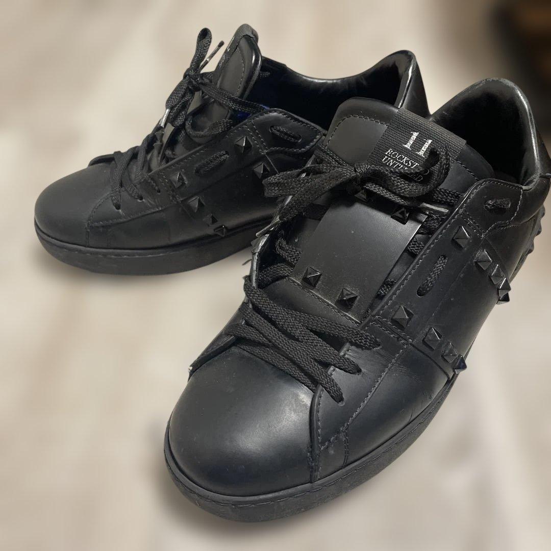 Valentino Garavani】ロックスタッズ アンタイトルドスニーカー - メルカリ