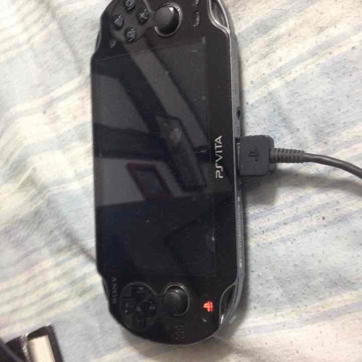 psvita カセット メモリー16GB Amazon | PlayStation Vita 16GB バリューパック ブラック | ゲーム機本体