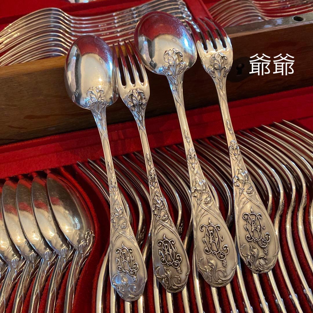 Puiforcat ピュイフォルカ／「アイリス」純銀製 フォーク1本 - メルカリ