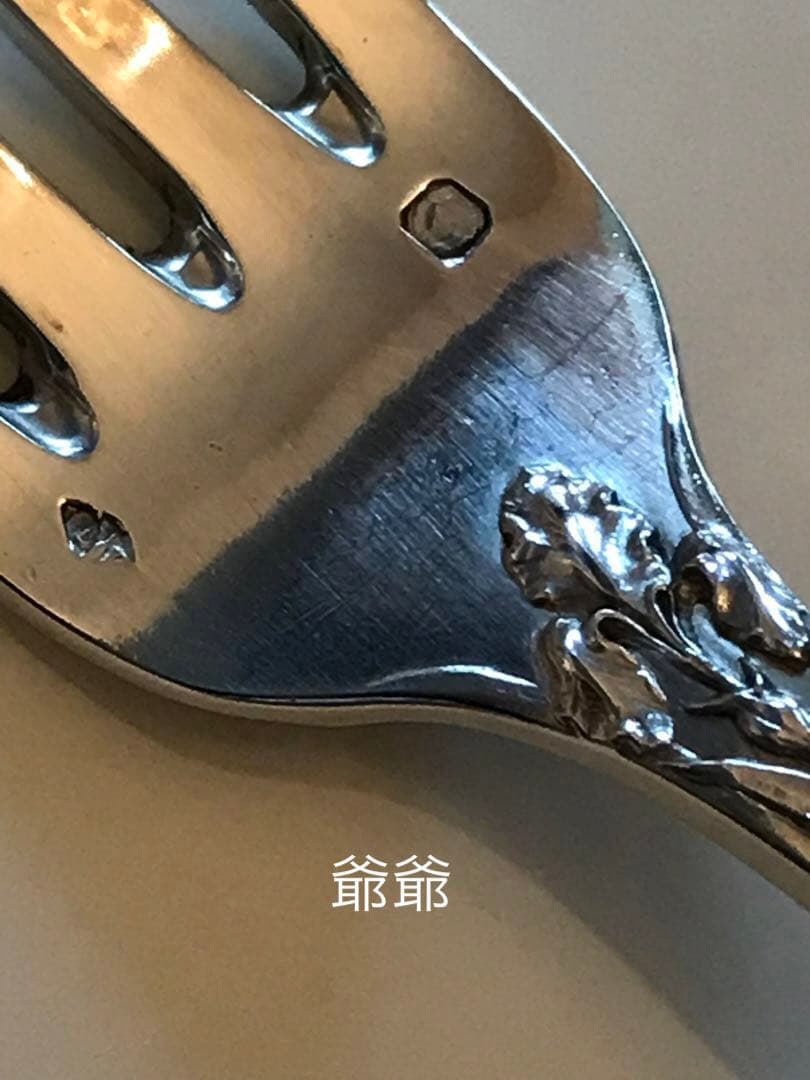 Puiforcat ピュイフォルカ／「アイリス」純銀製 フォーク1本 - メルカリ