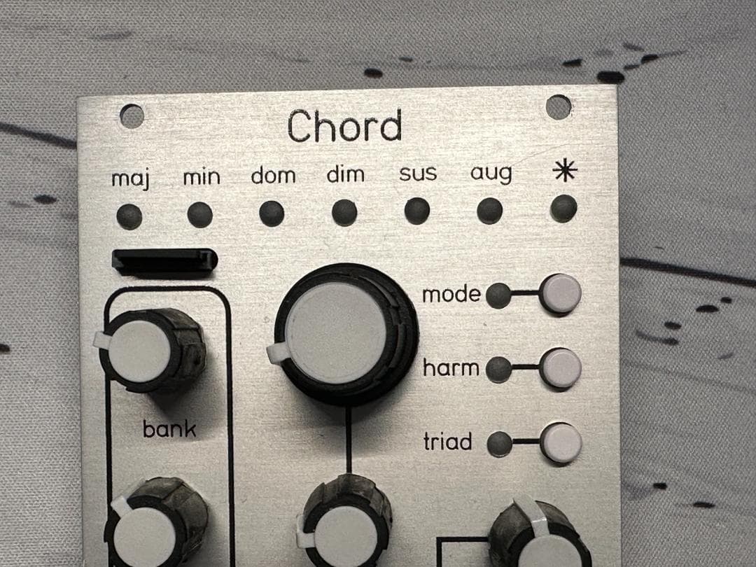 Qu-bit Electronix Chord v2｜モジュラーシンセ - メルカリ