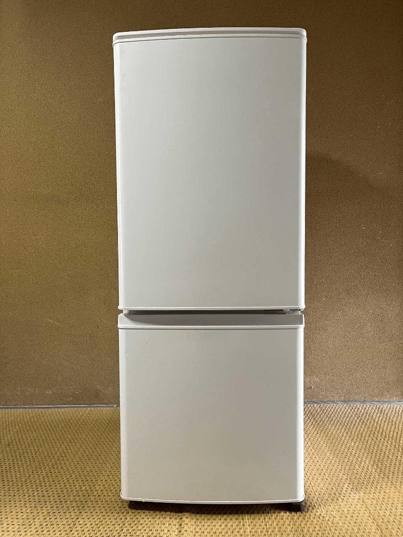 エリエリ@迅速発送 冷蔵庫 リファービッシュ】冷蔵庫（540L）R-HW54V N(ライトゴールド