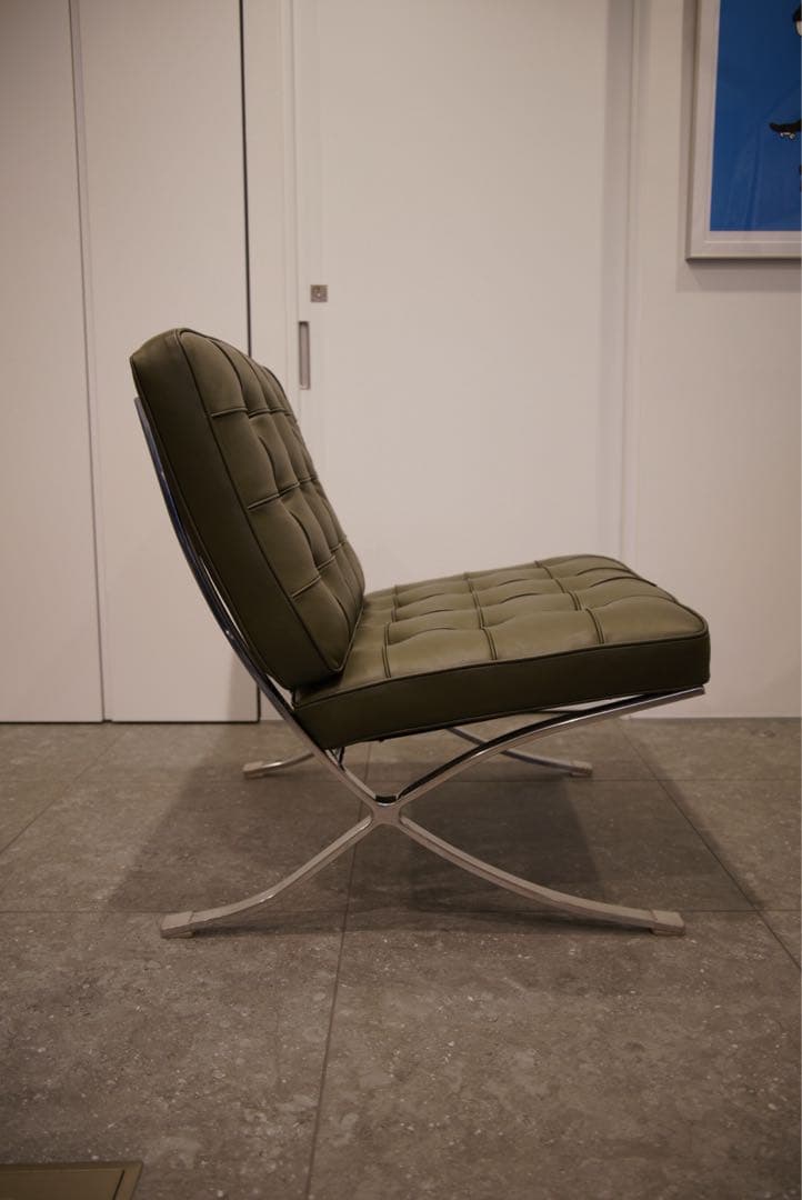 バルセロナチェア 1人掛け ソファ 本革 希少 オリーブ色 リプロダクト