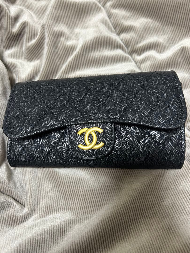 CHANELノベルティ ブラック キルティング 長財布 チェーンウォレット