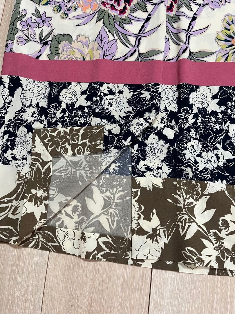 ☆一回着用☆クリーニング済み☆エトロ 花柄 半袖 ひざ丈ワンピース 40