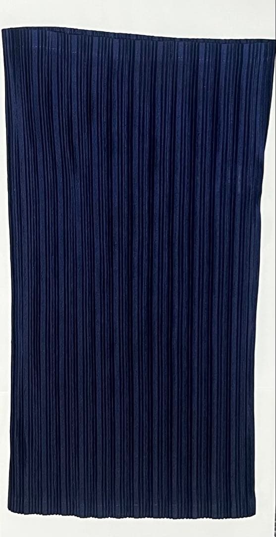 PLEATS PLEASE ISSEY MIYAKE ネックウォーマー ネイビー - メルカリ