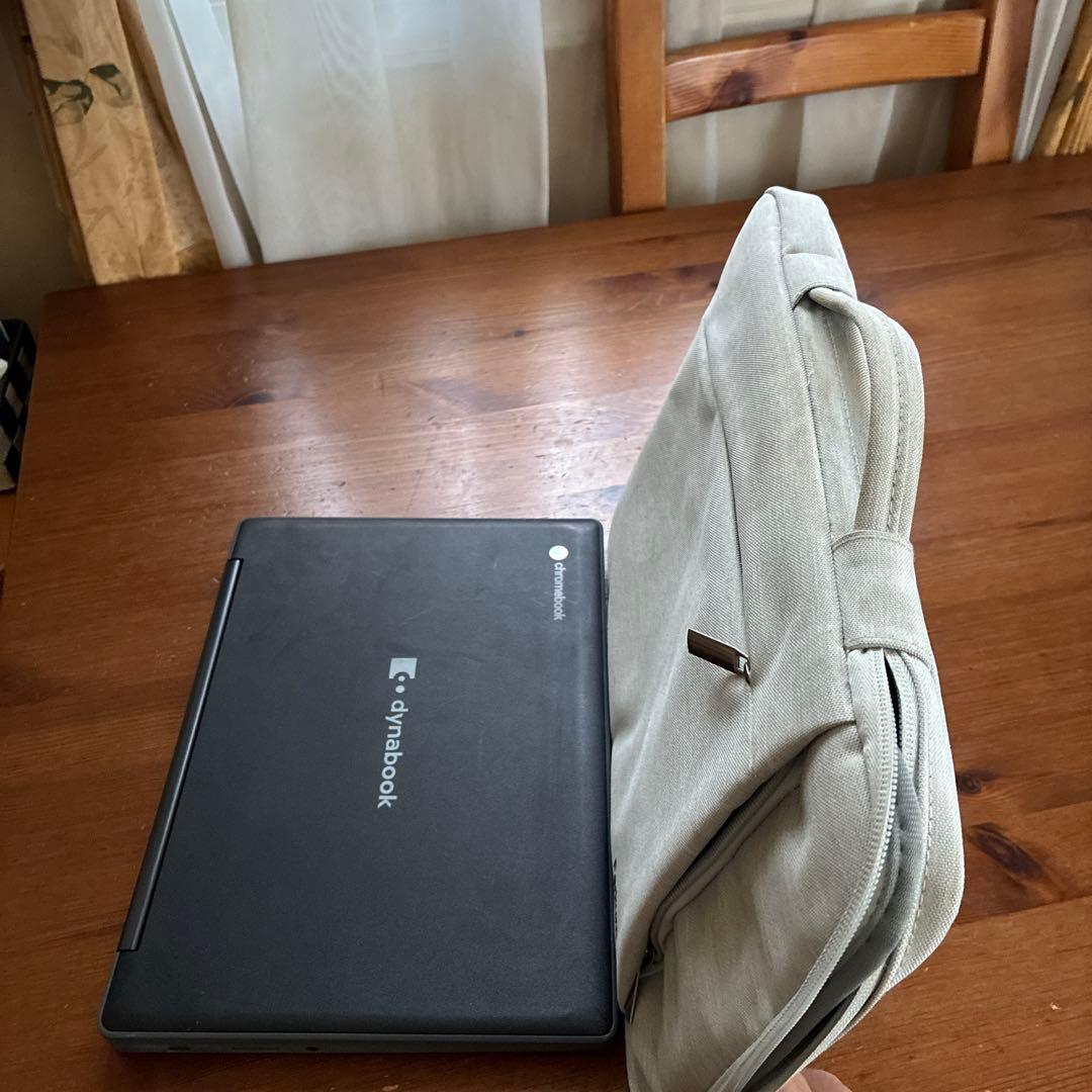 Chromebook SH-W01 カバン付 初期化、動作確認OK - メルカリ