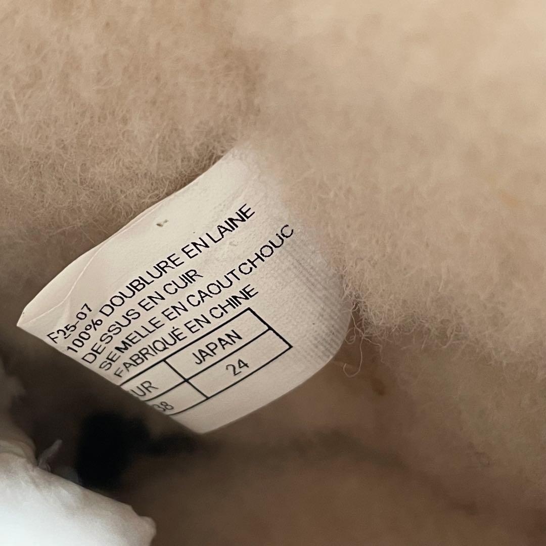 新品】箱無 EMU Australia ムートンブーツ ベージュ 24cm/7 - メルカリ