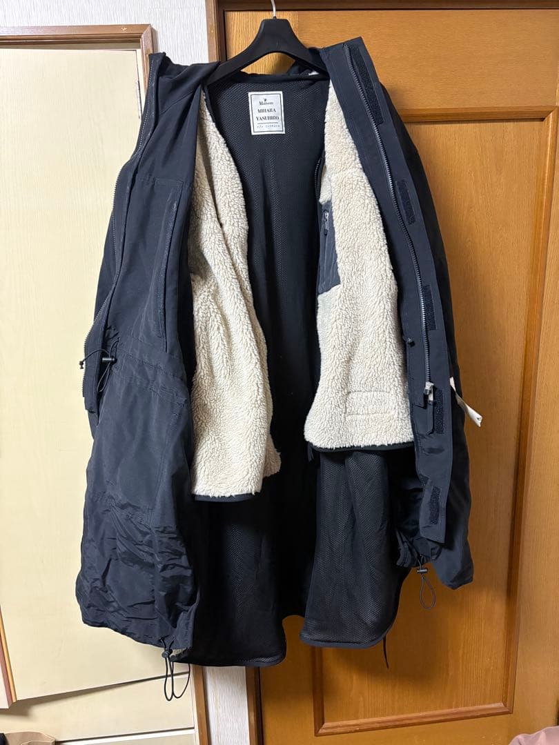 メゾンミハラヤスヒロ フリースライニング フード付きモッズコート