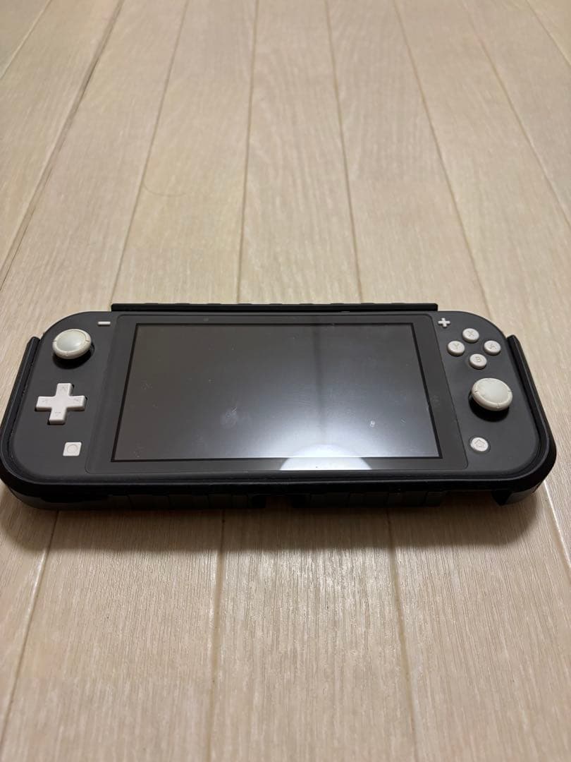 ただいま値下げ中！Nintendo Switch Lite ブラック Amazon.co.jp: Nintendo Switch Lite ザシアン・ザマゼンタ : Video Games