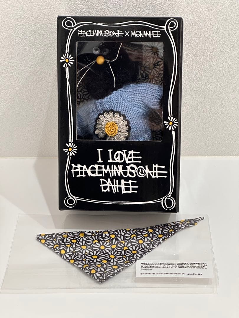 PEACEMINUSONE X MONAMHEE ぬいぐるみキーリング　スカーフ Monamhee x Peaceminusone】Daihee Plush Keyring (peaceminusone