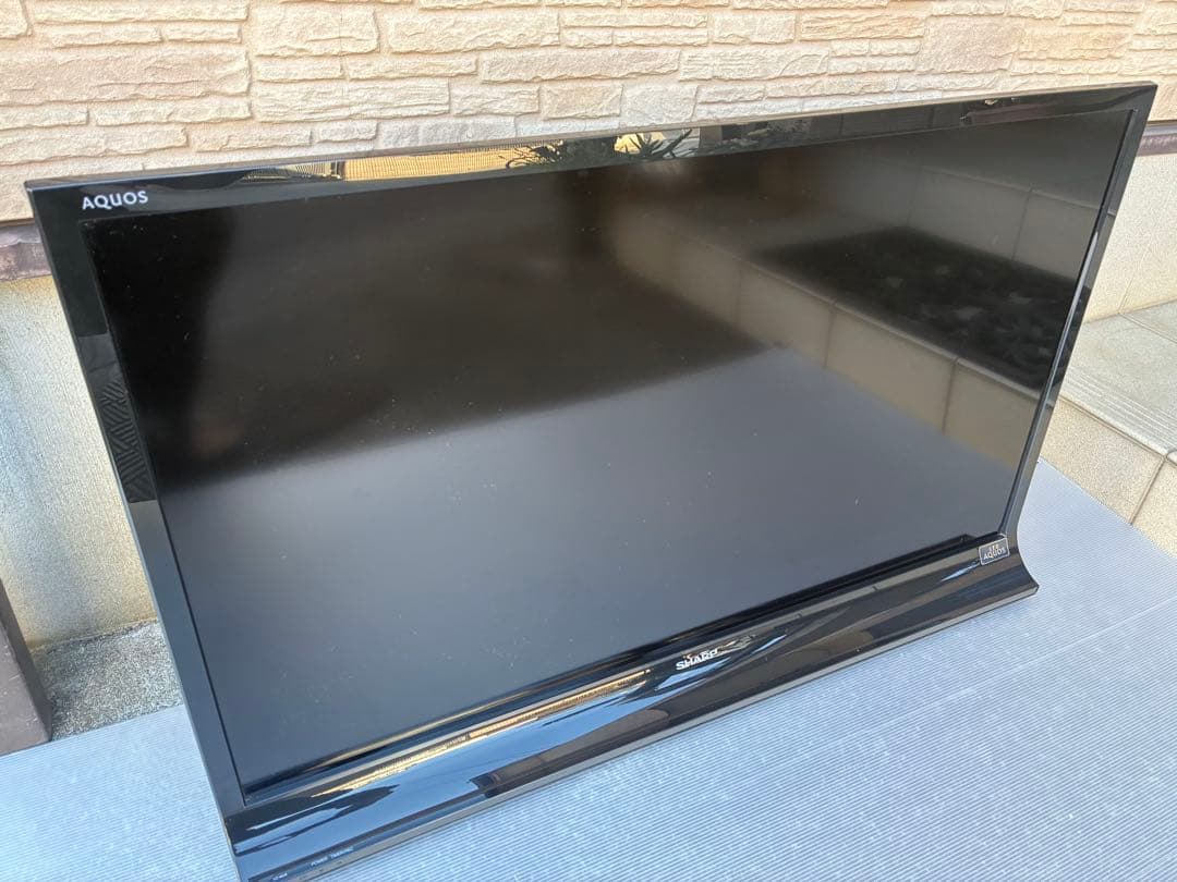 ✳️【美品中古】SHARP AQUOS フルハイビジョン液晶テレビ⚫︎リモコンなし AQUOS 【中古】SHARP 20V型 ハイビジョン液晶テレビ LC-20D50-R レッド